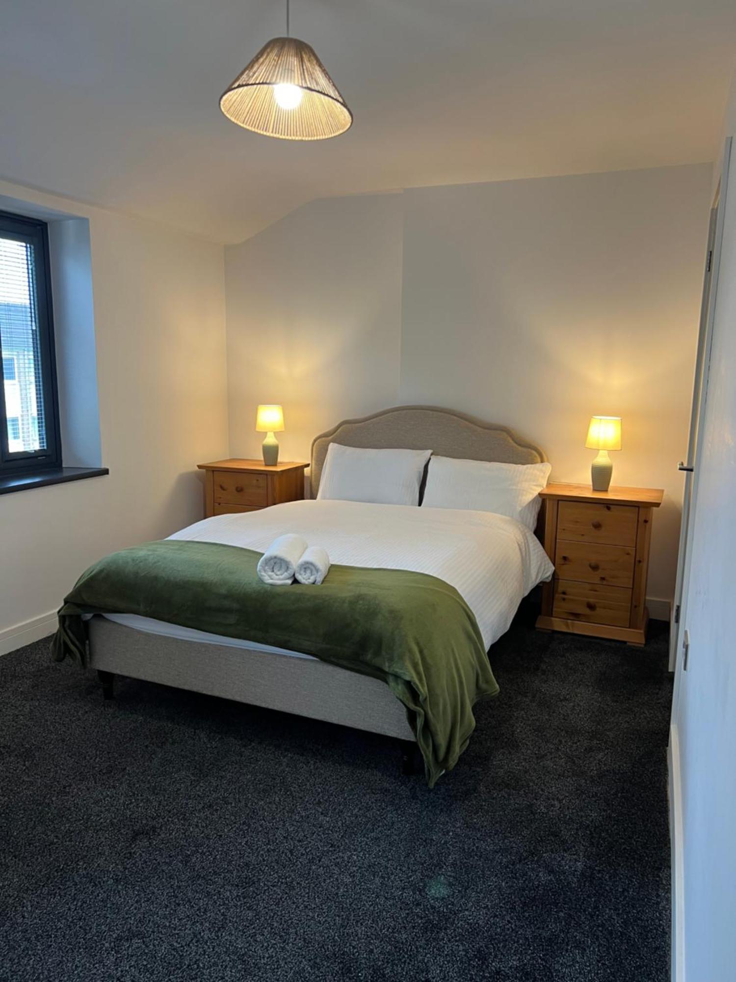 Modern And Stylish Two Bedroom Flat Appartement